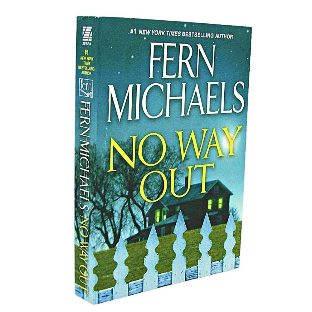 No Way Out: A Gripping Novel of Suspense By Fern Michaels Paperback 2022